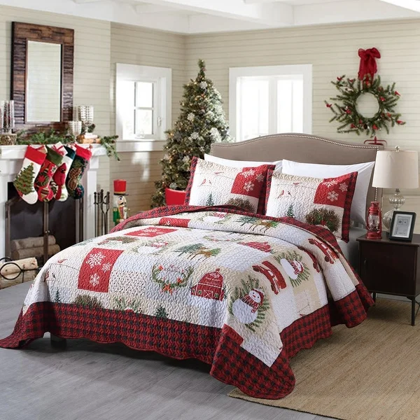 MarCielo 3-piece Christmas Quilt Set Bedspread Set. Opens flyout.