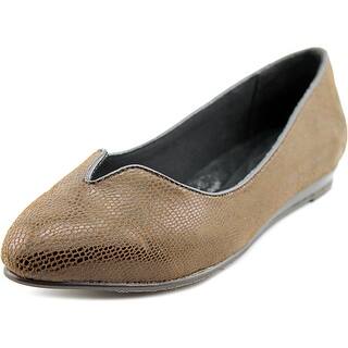 Soft Style by Hush Puppies Dillian Women 2E Pointed Toe Canvas Brown Flats