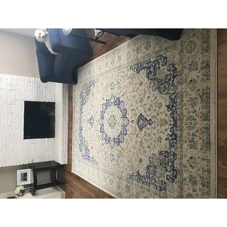 nuLOOM Traditional Persian Blue Area Rug (6'7 x 9')