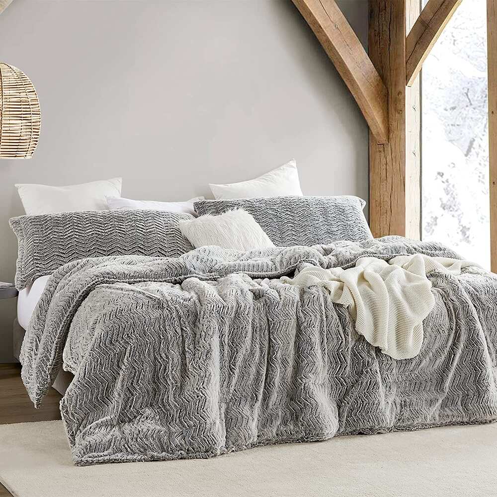 Peak of Cozy - Coma Inducer® Oversized Comforter - Chevron Frosted Espresso
