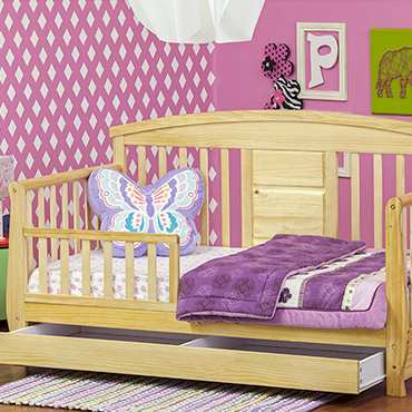 Dream on me natural deluxe toddler day bed