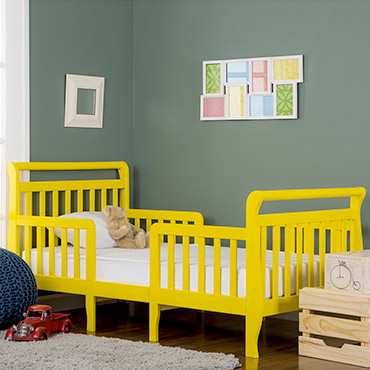 Yellow 3-in1 convertible toddler bed