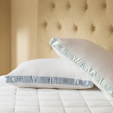 What standard pillow sizes are available?
